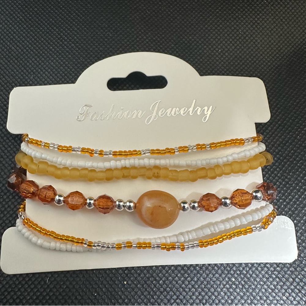 Fashion Jewelry Beaded Bracelet Set - Gold and White